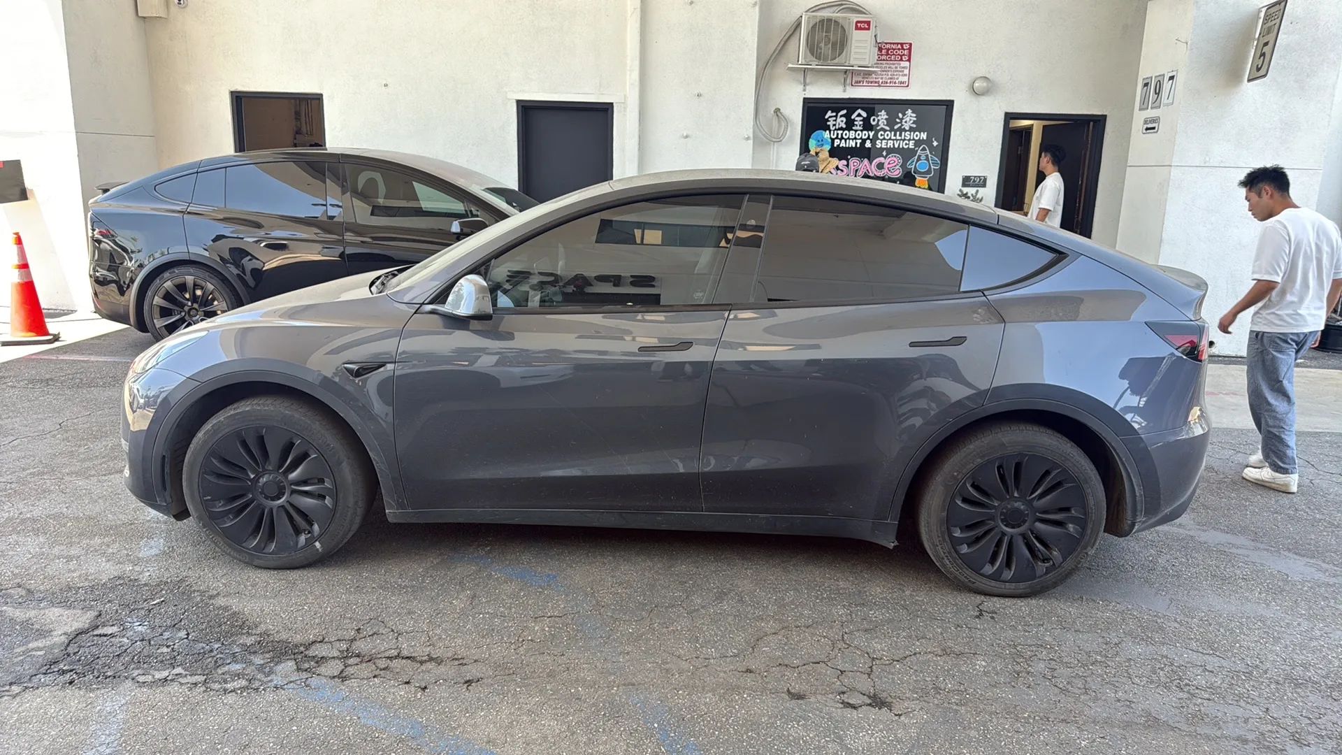 tesla model y 2023 7SAYGDED1PF939884 image tesla model y 2023 7SAYGDED1PF939884 image
